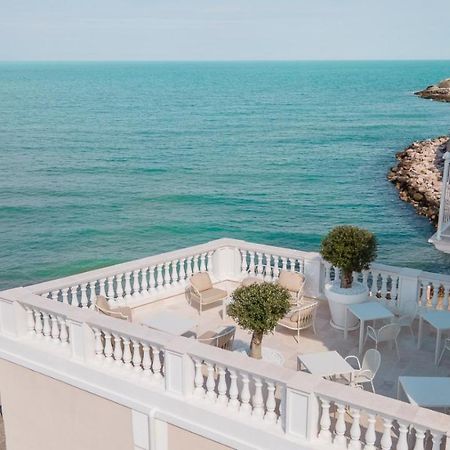 Tra Cielo E Mare Hotel Весте Екстериор снимка