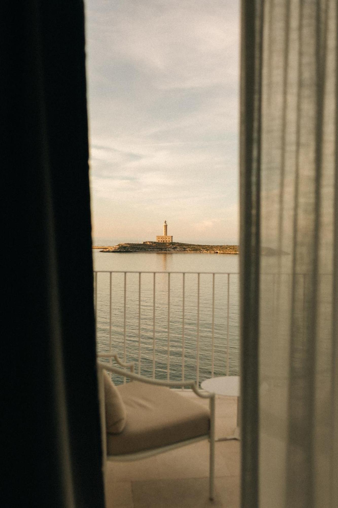 Tra Cielo E Mare Hotel Весте Екстериор снимка