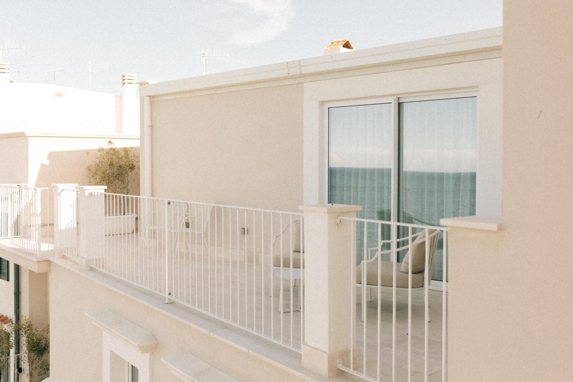 Tra Cielo E Mare Hotel Весте Екстериор снимка