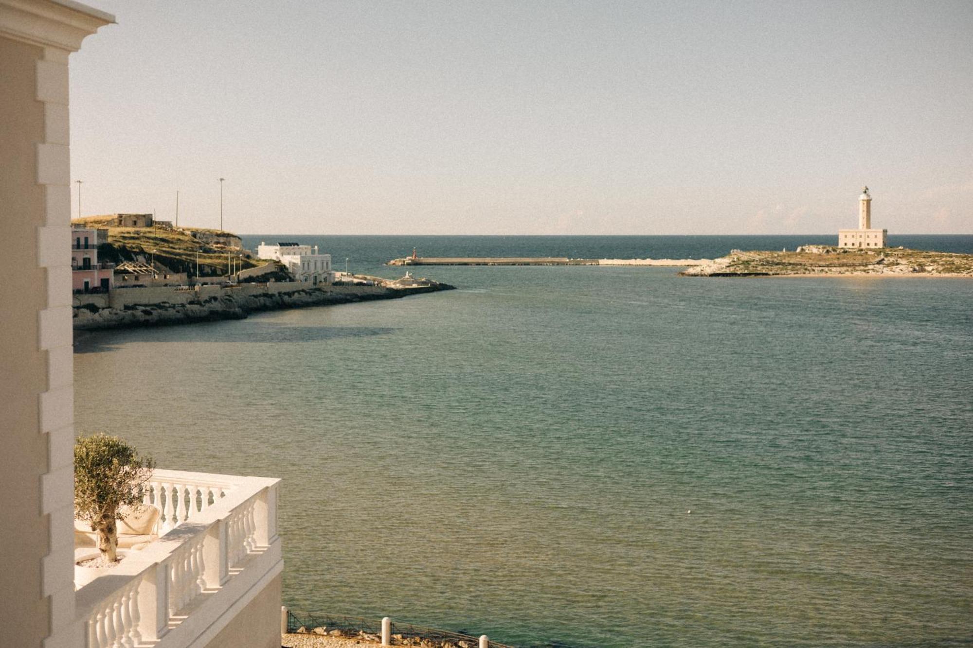 Tra Cielo E Mare Hotel Весте Екстериор снимка